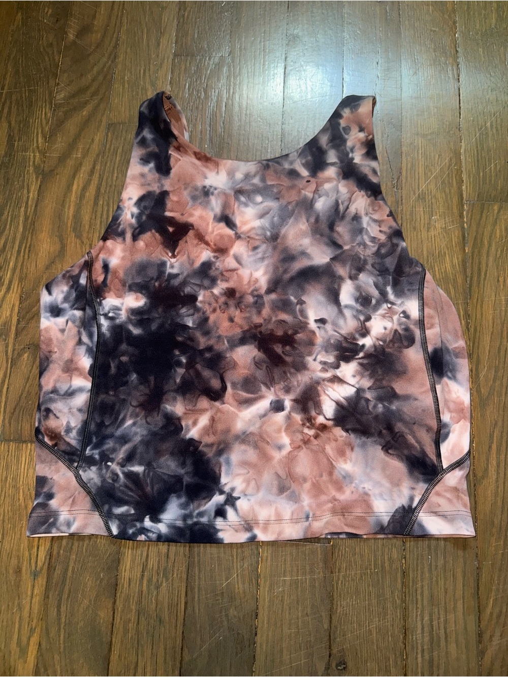 lululemon align diamond 
-Dye Tank Top w built in bra 8